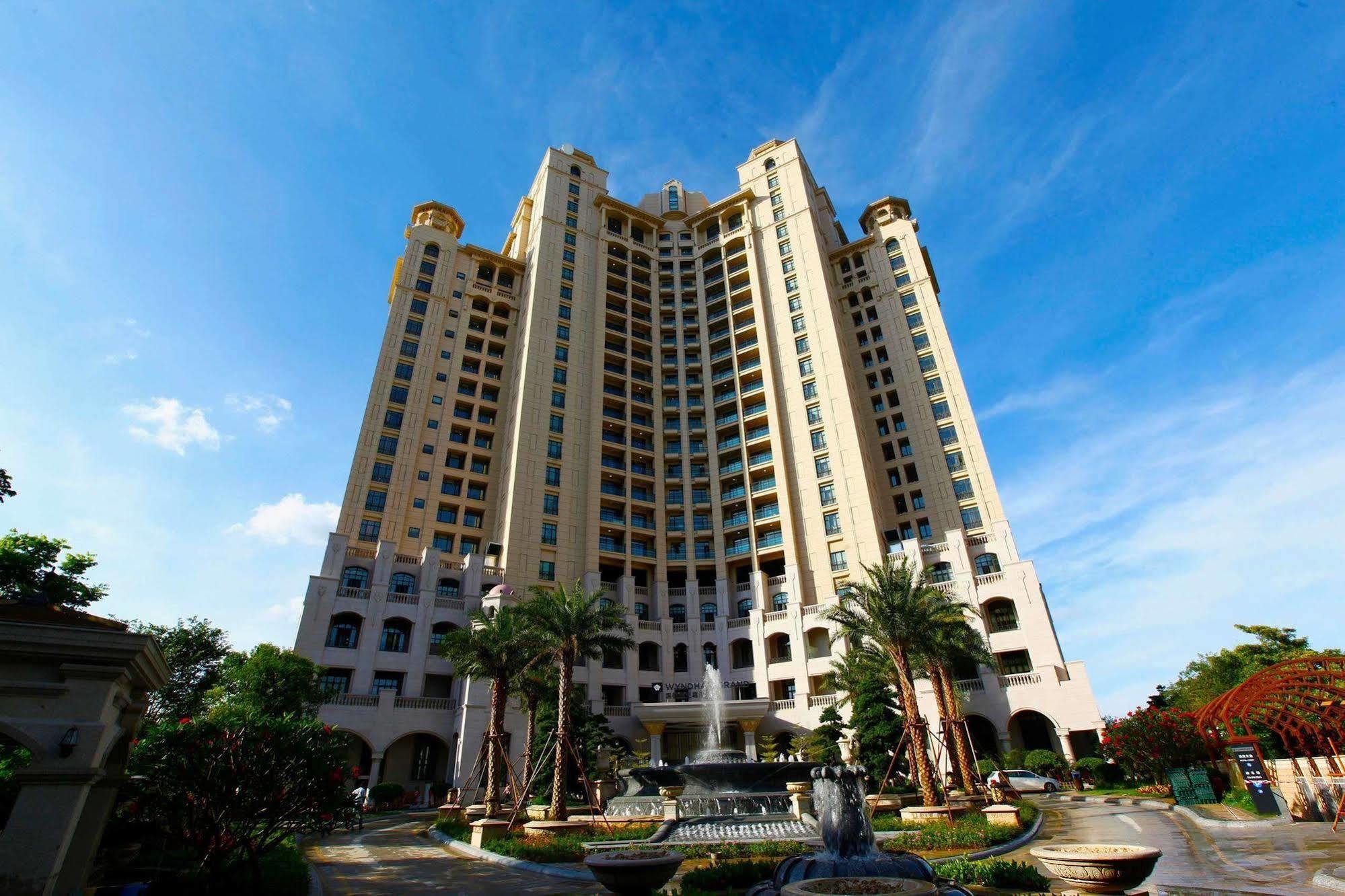Wyndham Grand Xiamen Haicang Exterior photo